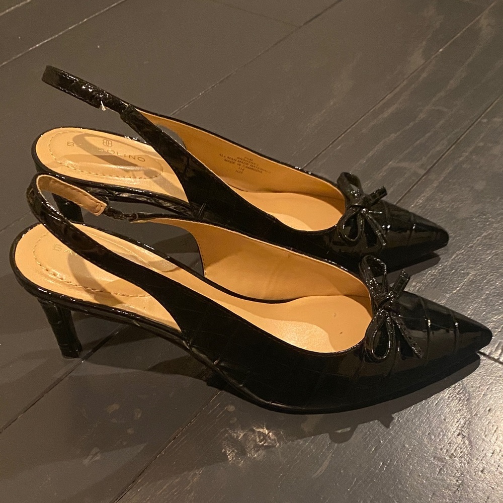 Bandolino Black Kitten Heels